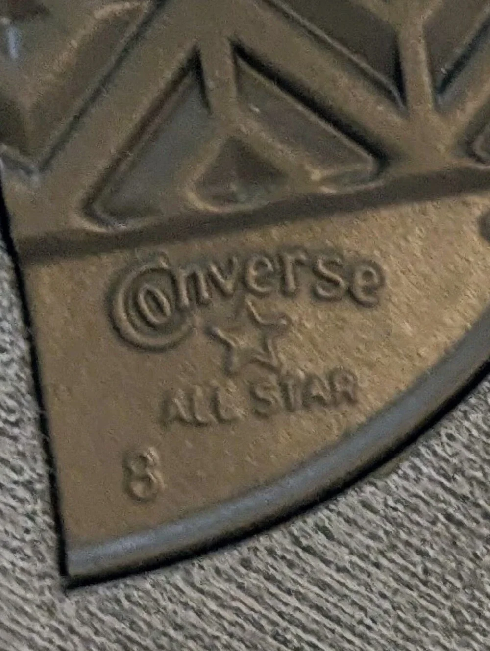 Converse children low